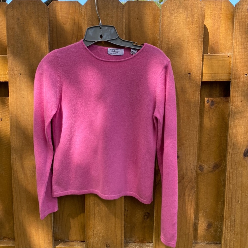 Lord and Taylor two ply cashmere sweater size medium.